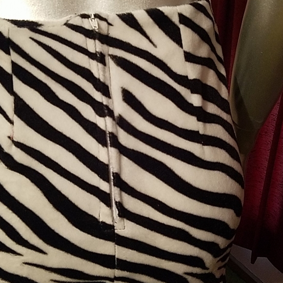 Zebra fur mini skirt punk goth y2k animal print handmade small pencil black soft - Picture 10 of 11